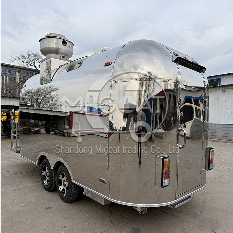 MGA-4.5M Full Stainless Steel Towable Food Truck, High-Adaptability Multi-Functional Commercial Catering Trailer