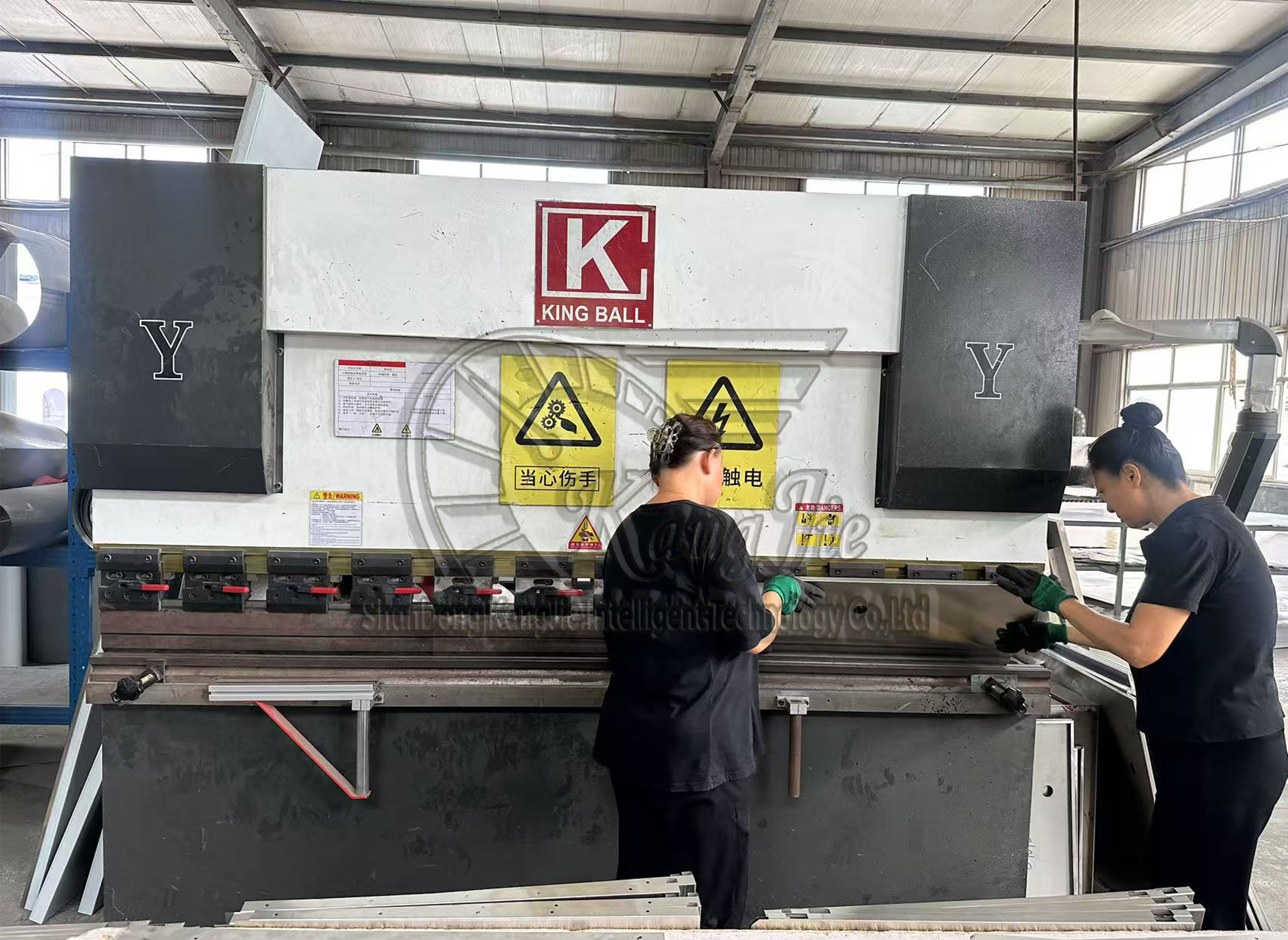 Internal kitchen equipment production