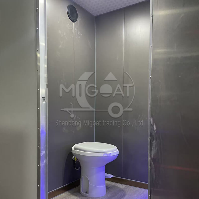 MGT-3 Single Toilet Luxury Custom Stainless Steel Interior Towable Mobile Restroom