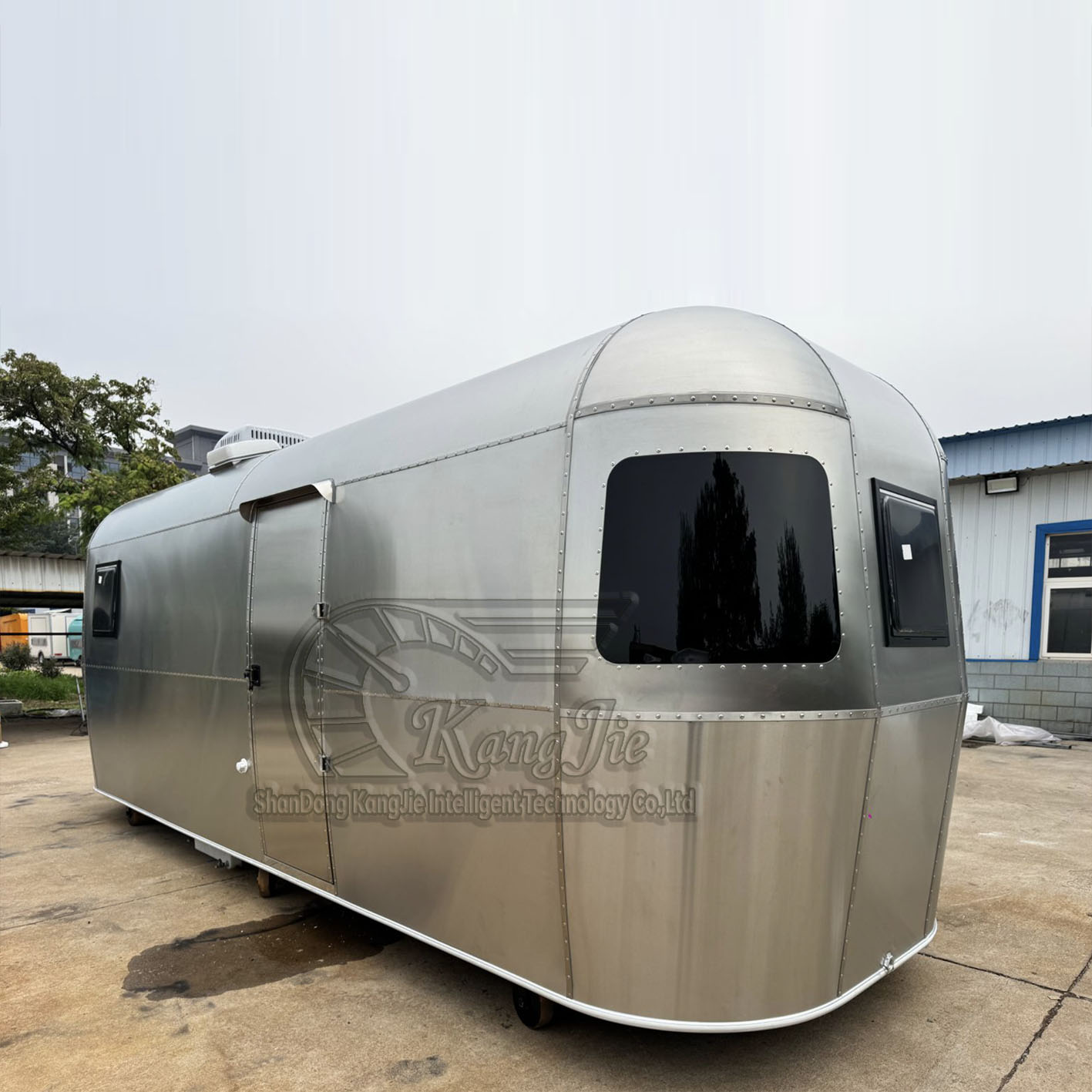 RV Trailer 