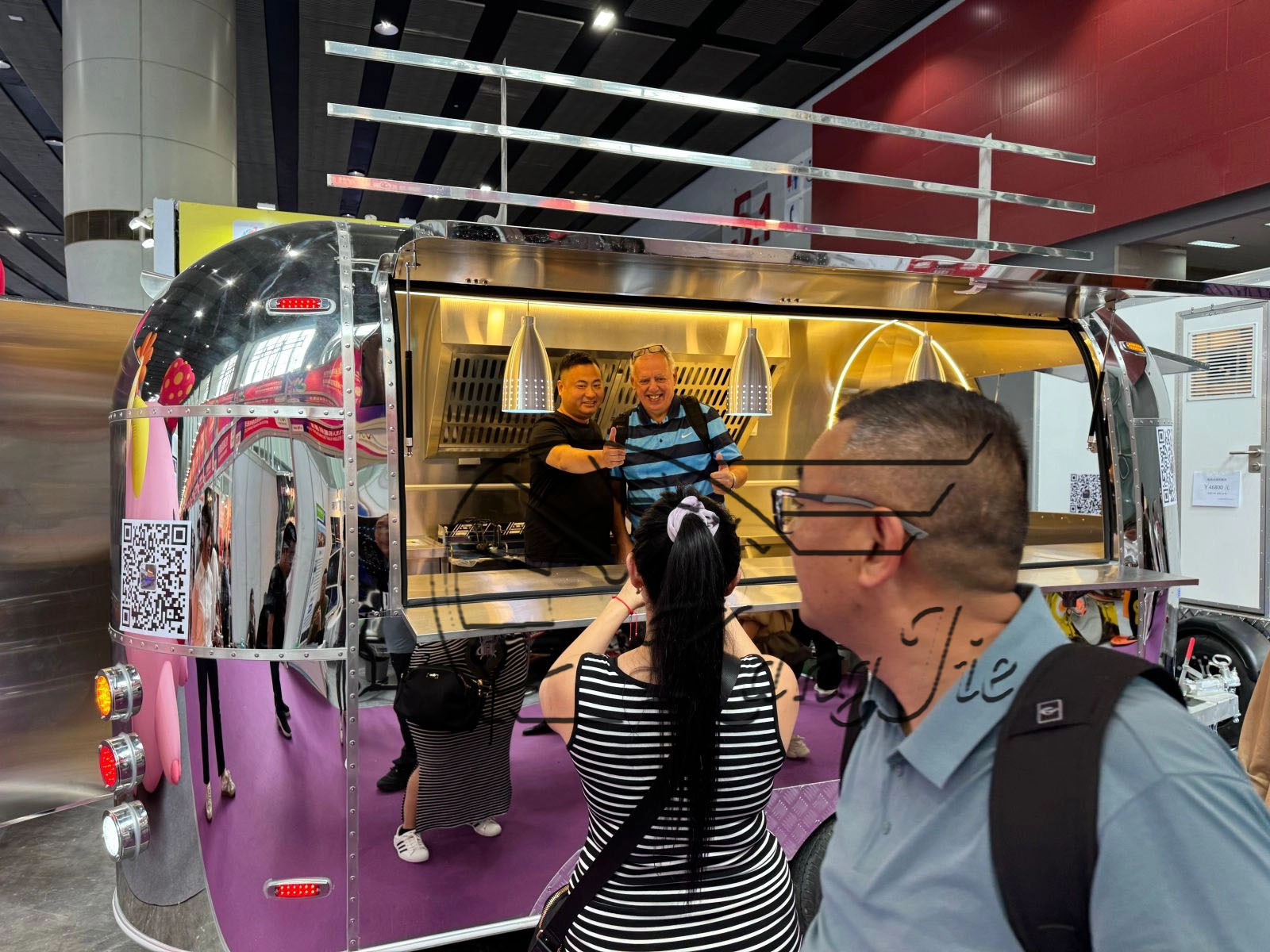 dbf78ec2-3f6e-42a8-bc6a-698b832cf3f8