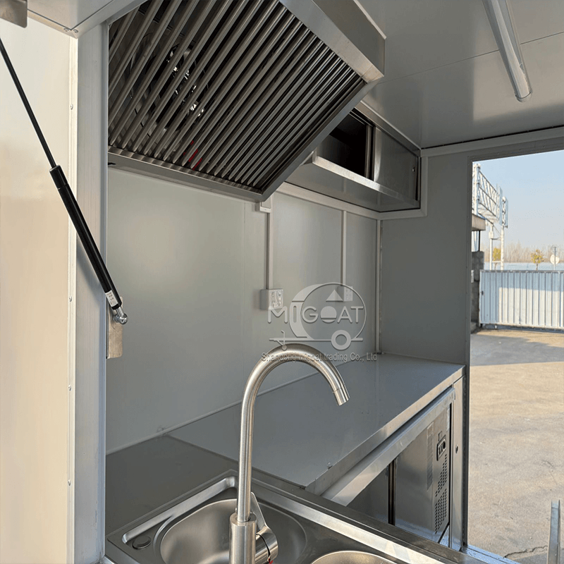 MGS-2.5M Mobile Food Truck with Stainless Steel Construction & Full Equipped Kitchen for Outdoor Catering
