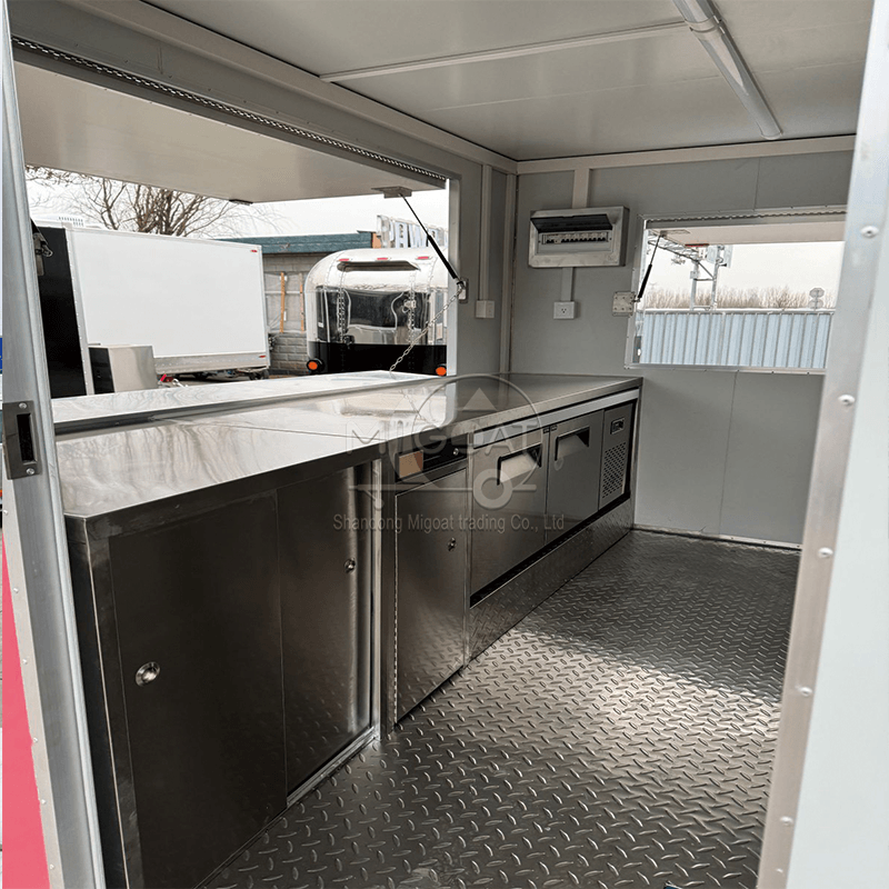 Mgs-3m Large Capacity Multi-Function Concession Trailer Commercial Mobile Food Truck