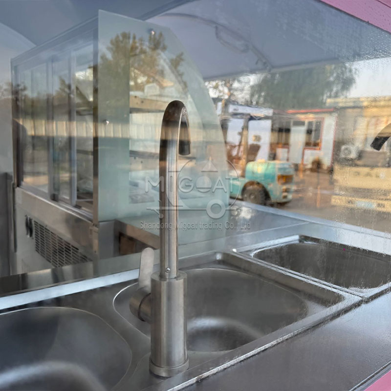 MGR-2.5M Triple Sink Stainless Steel Food Trailer Commercial Food Cart