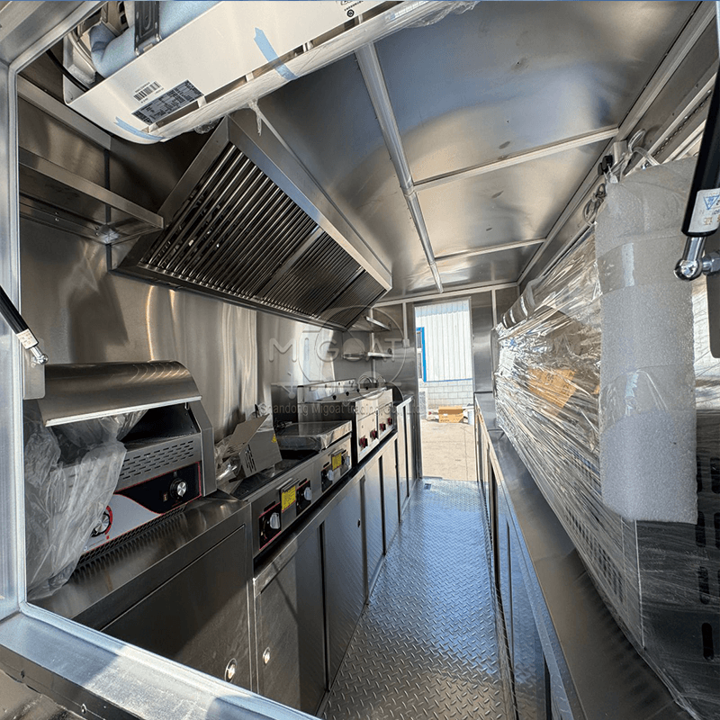 MGS-4M Dual-Wheel Towing Food Concession Trailer, Industrial Style Full Kitchen Mobile Smash Burger Fast Food Catering Truck