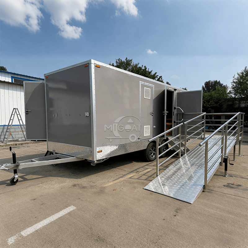 MGT-4.5M Multi-unit Gender-separated Trailer Toilet, Large Capacity Commercial Eco Temporary Restroom Disabled Room