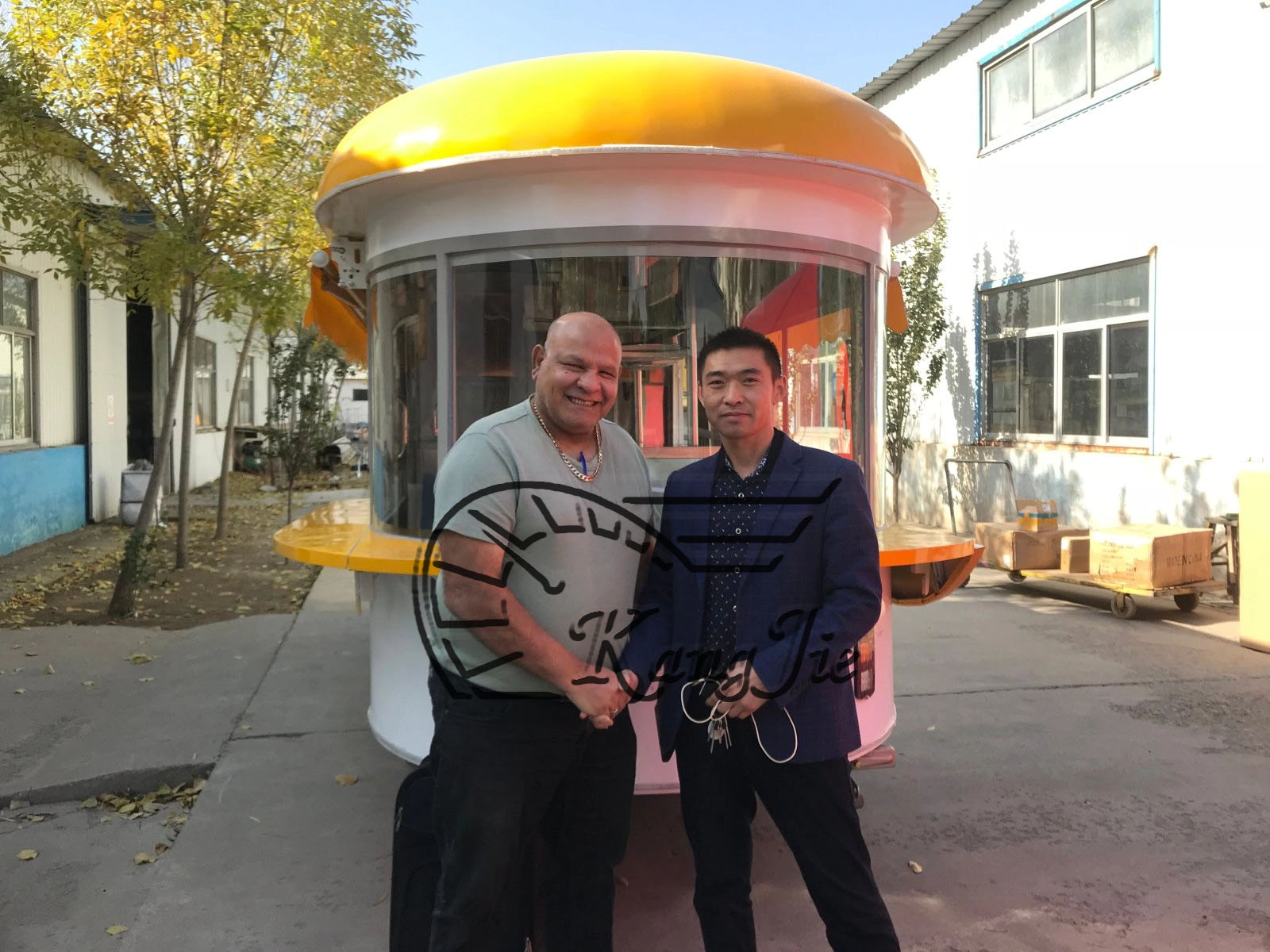 Offline participation of American customers in the factory