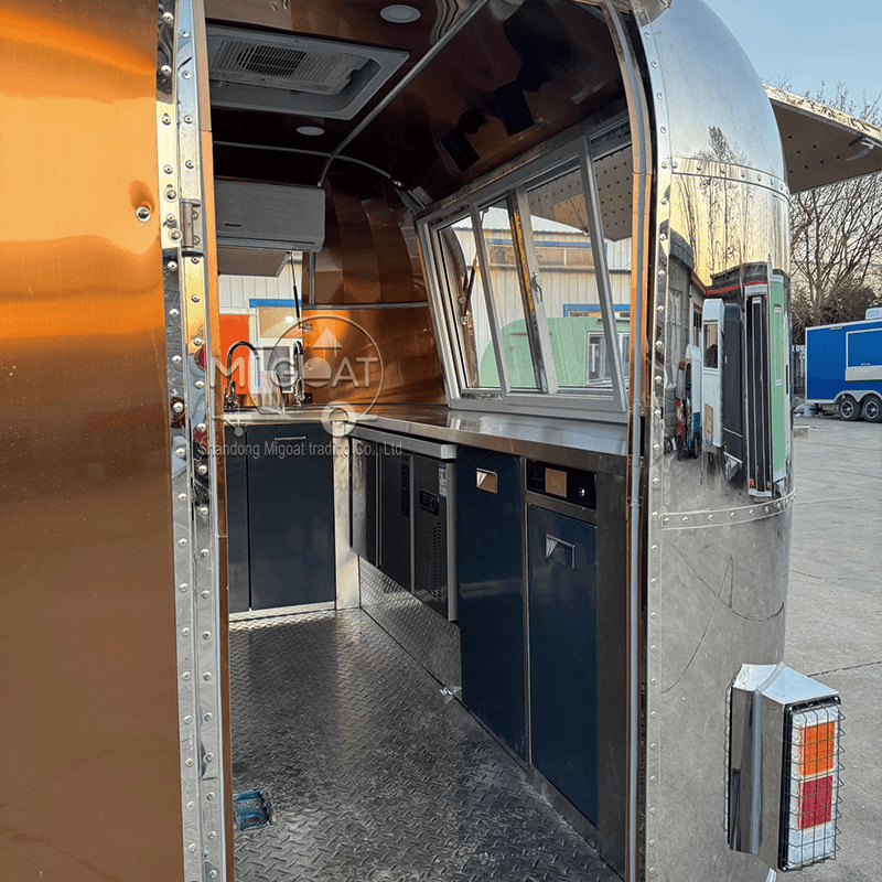 MGA-2.5M Polished Stainless Steel Towable Food Trailer with AC for Coffee Business