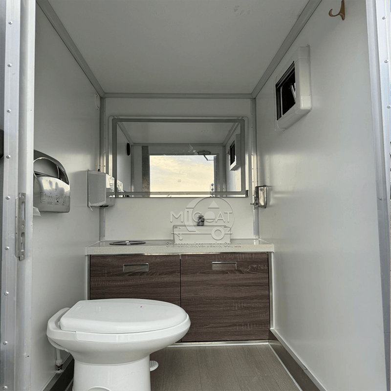 MGT-4.5M Dual-Stall Luxury Portable Restroom Trailer