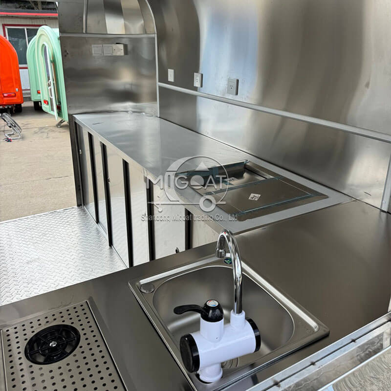 MGA-2.5M Mirror Stainless Steel Multi-functional Food Truck - Viral Check-In Style, Cross-Border Bestseller