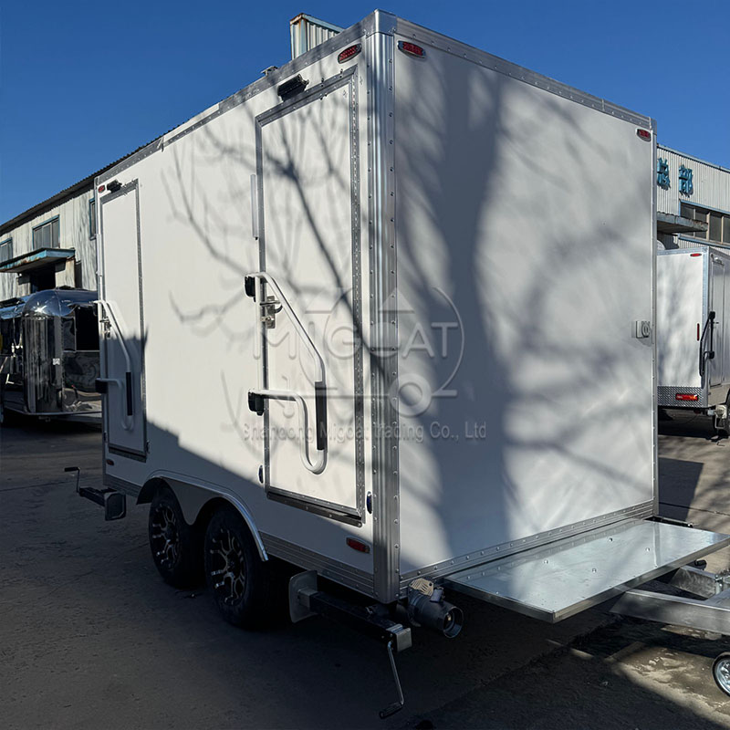 MGT-3M Dual Compartments Dual Sinks High-End Commercial Portable Restroom Trailer