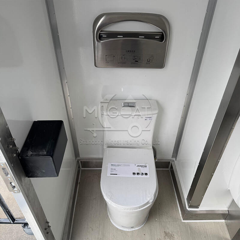 MGT-3.5M Dual-Stall Luxury Portable Restroom Trailer