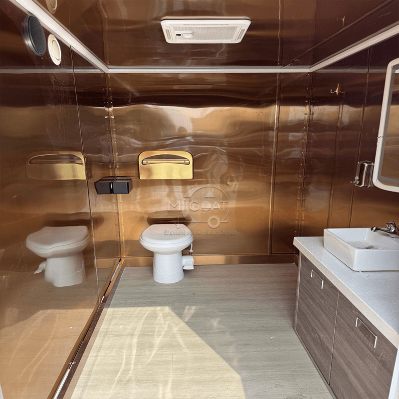 MGT-4.5M Multi-unit Gender-separated Trailer Toilet, Large Capacity Commercial Eco Temporary Restroom Disabled Room