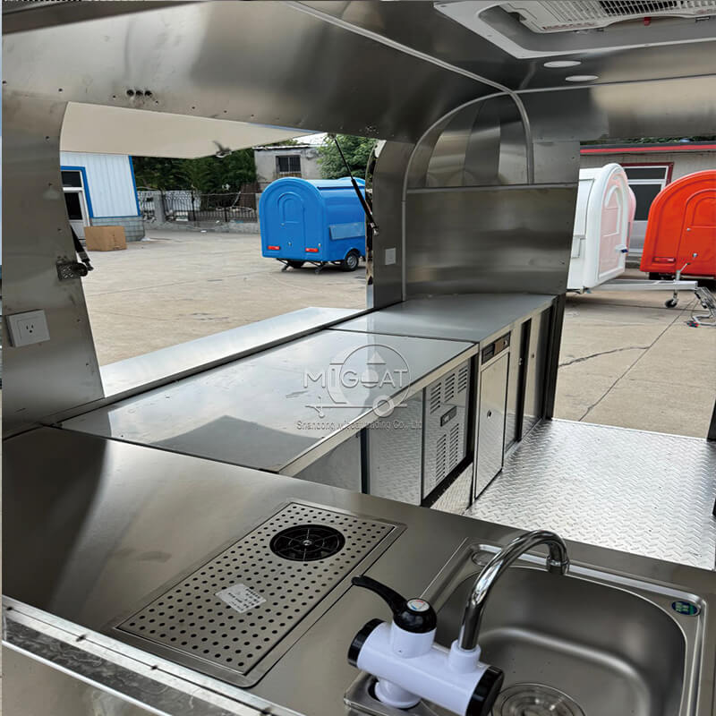 MGA-2.5M Full Stainless Steel Mirror Finish Retro Towable Multi-Function Mobile Food Trailer